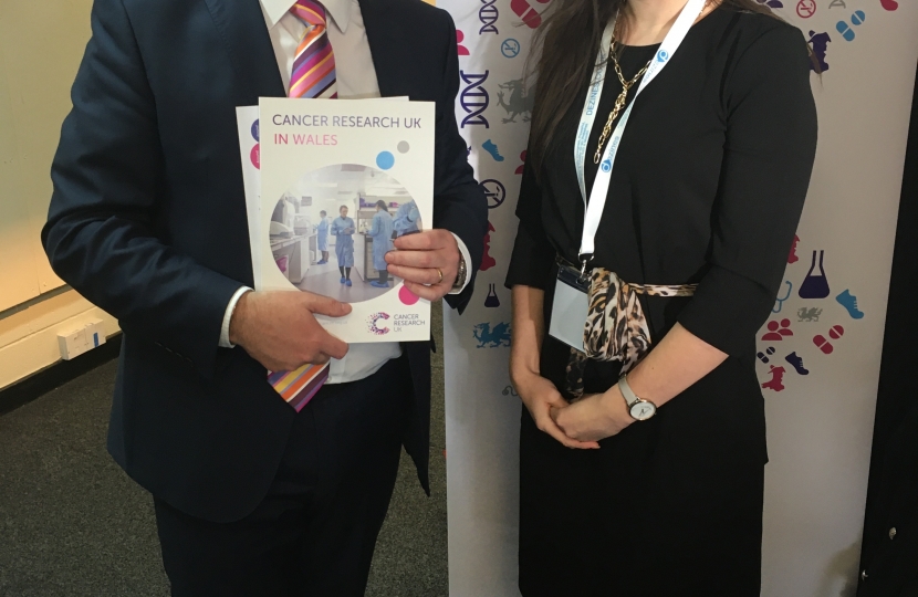 Paul Davies AM with Gemma Robers of CRUK 