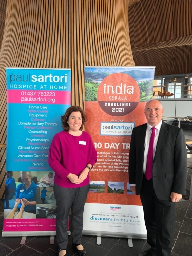 L-R: Paul Davies AM and Laura Hugman, Clinical Team Manager at the Paul Sartori foundation